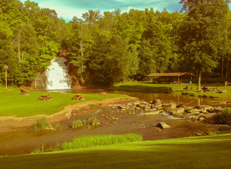 Vintage postcard moment - Holley, NY